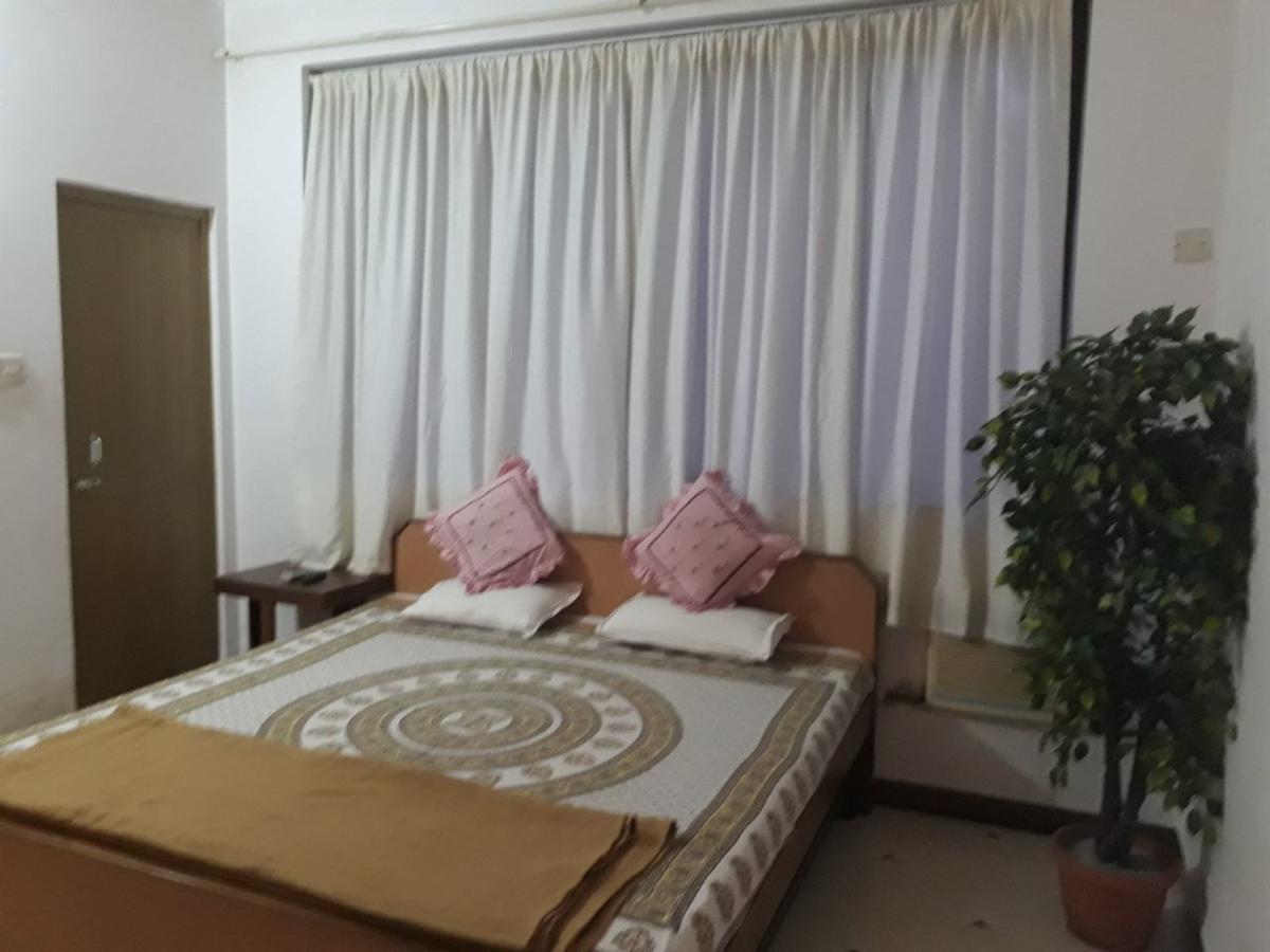 Bis-Lin Home Stay パナジ エクステリア 写真
